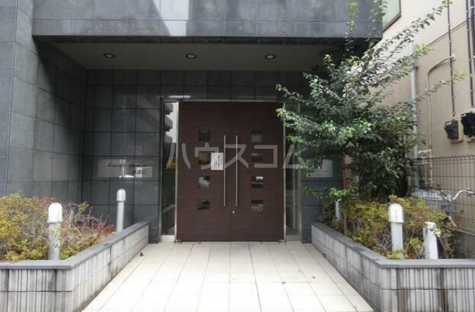 2/5 エントランス