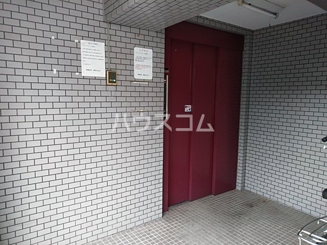 2/8 エントランス