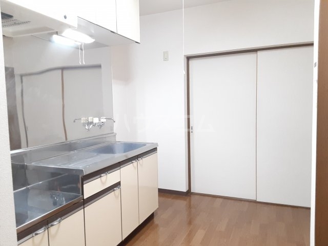 15/30 キッチン