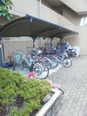 22/30 エントランス