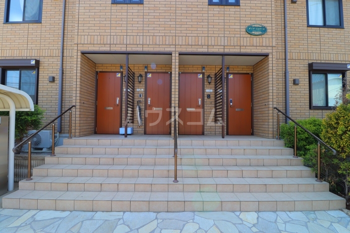 13/20 エントランス