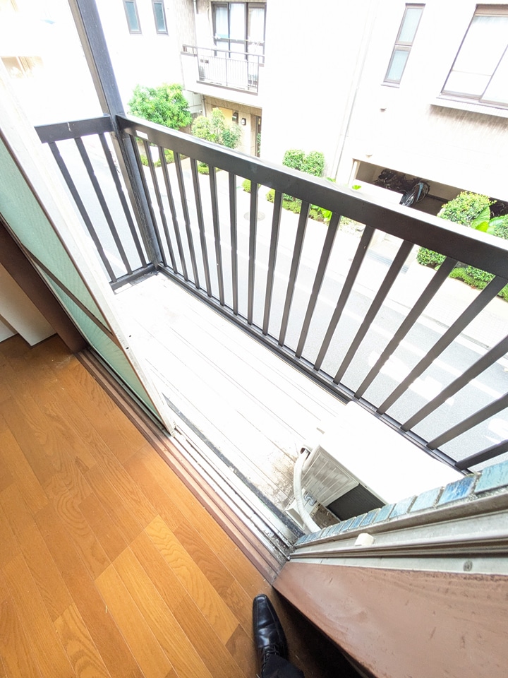 13/23 バルコニー