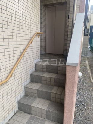 14/20 エントランス