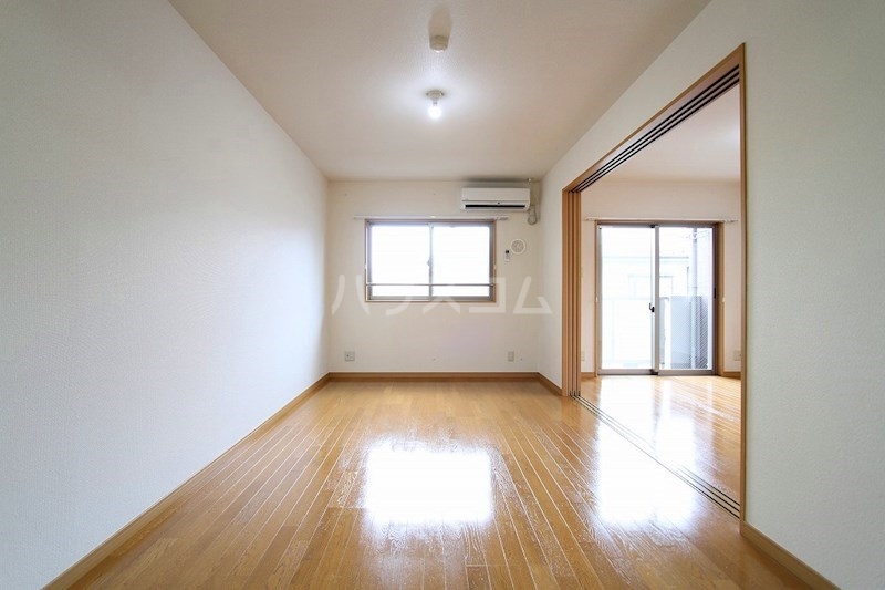 2/30 リビング/ダイニング