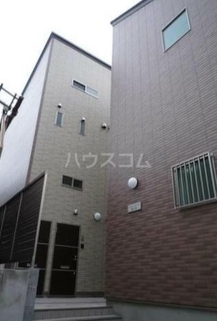 14/23 エントランス