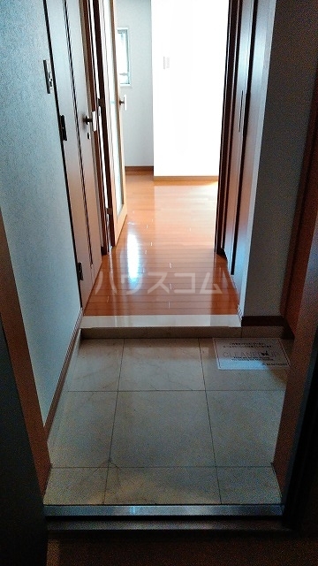 14/30 玄関