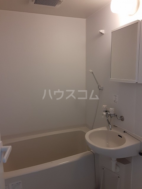 19/30 浴室