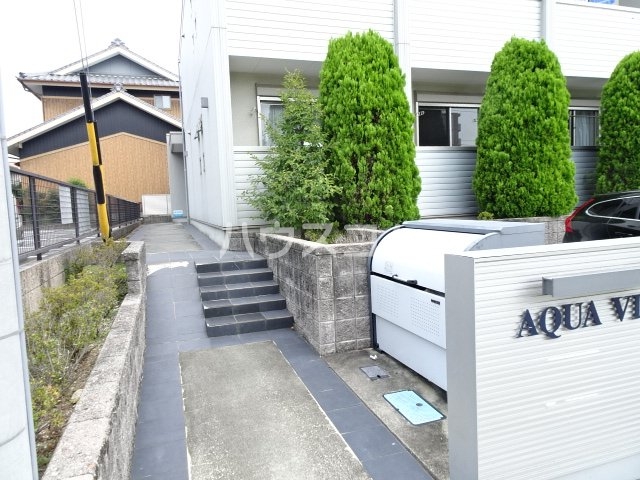 2/4 エントランス