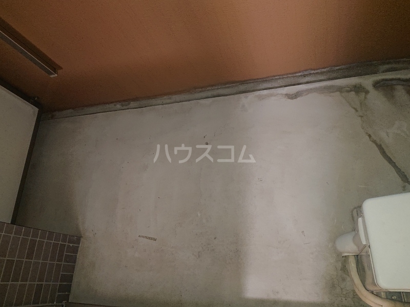 13/23 バルコニー