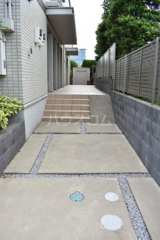 17/20 エントランス