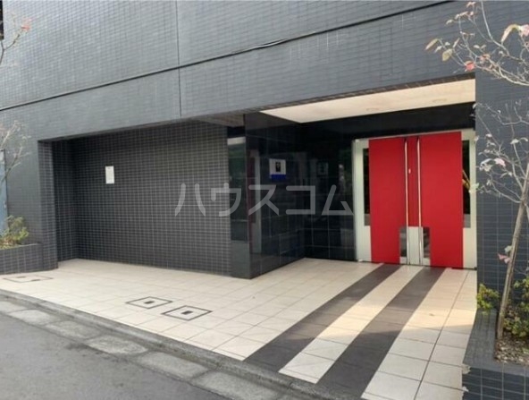 14/17 エントランス