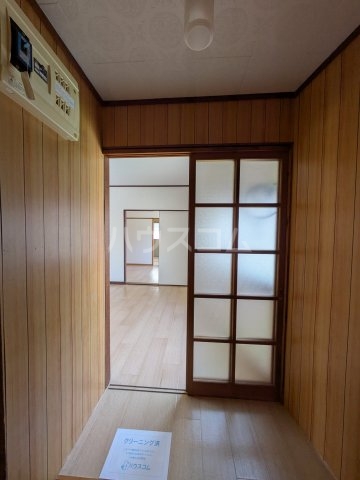 19/23 エントランス