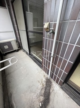 23/30 バルコニー