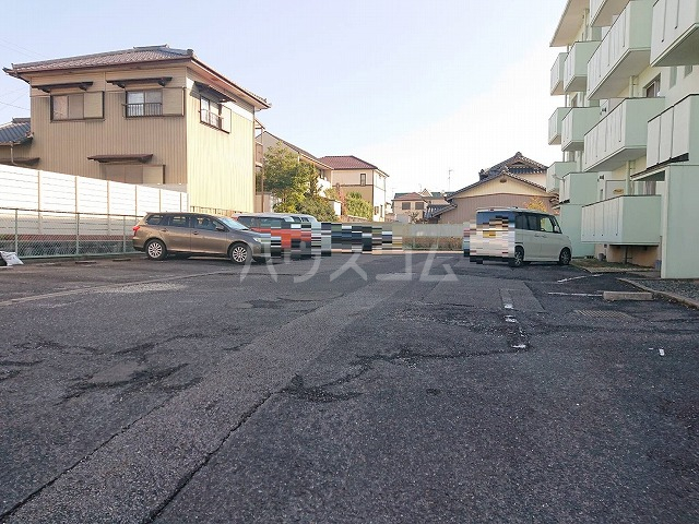 22/30 駐車場