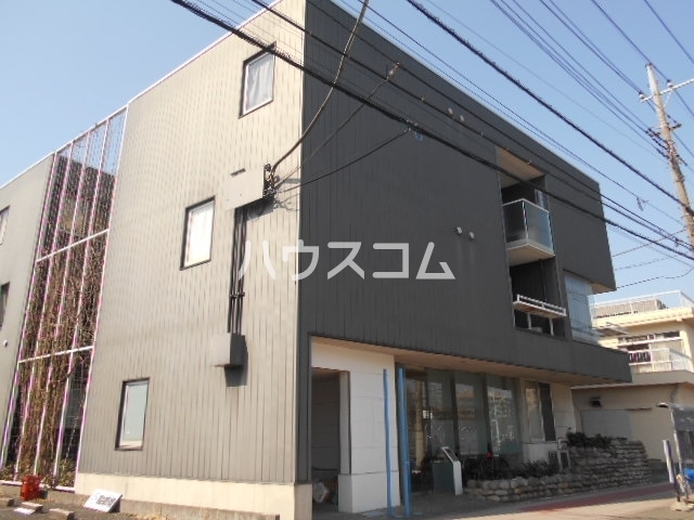 13/19 エントランス