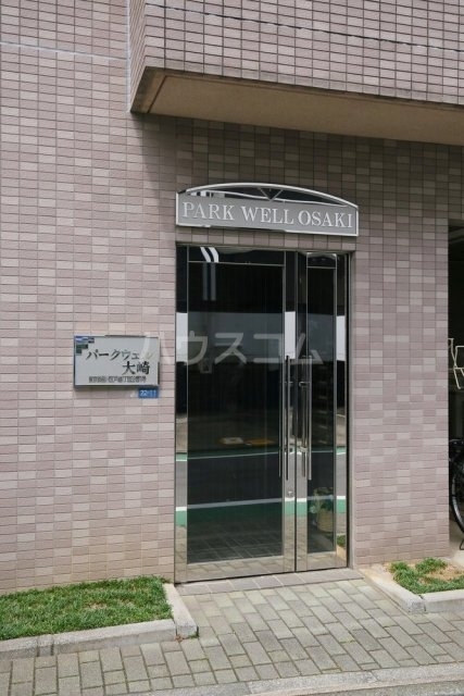 23/25 エントランス