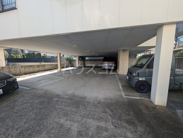 17/26 駐車場