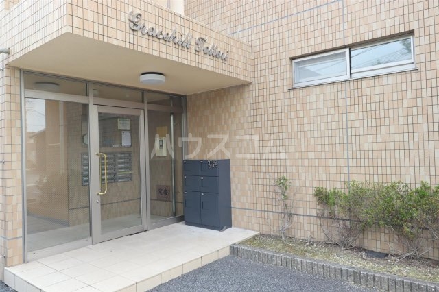 2/4 エントランス