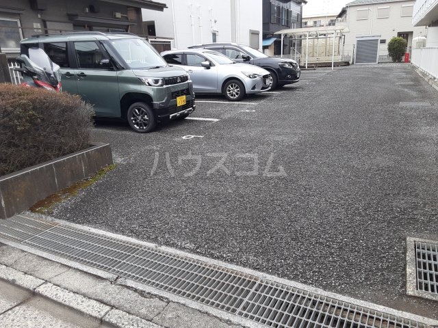 21/27 駐車場