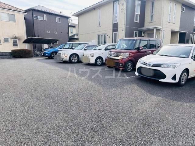 21/25 駐車場