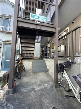 21/26 エントランス