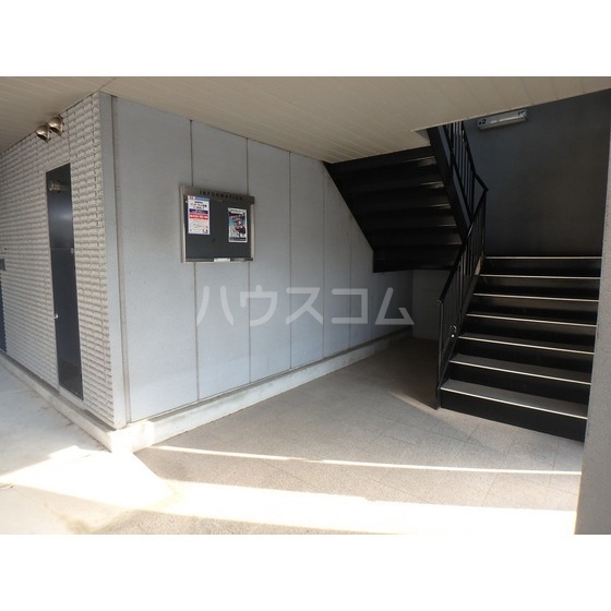 14/18 エントランス