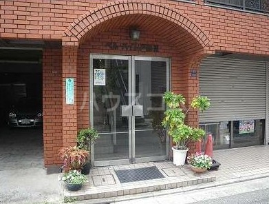 21/21 エントランス