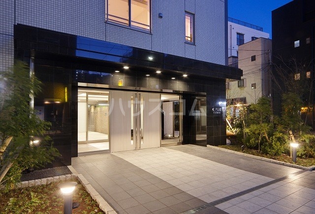 17/21 エントランス