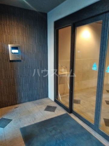 4/5 エントランス