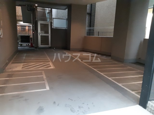 21/30 駐車場