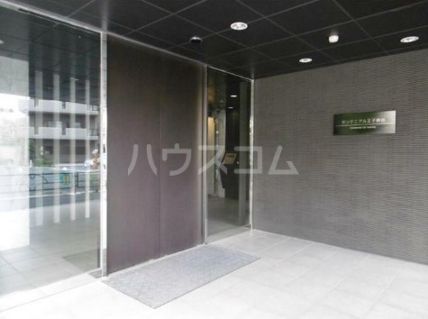 19/28 エントランス