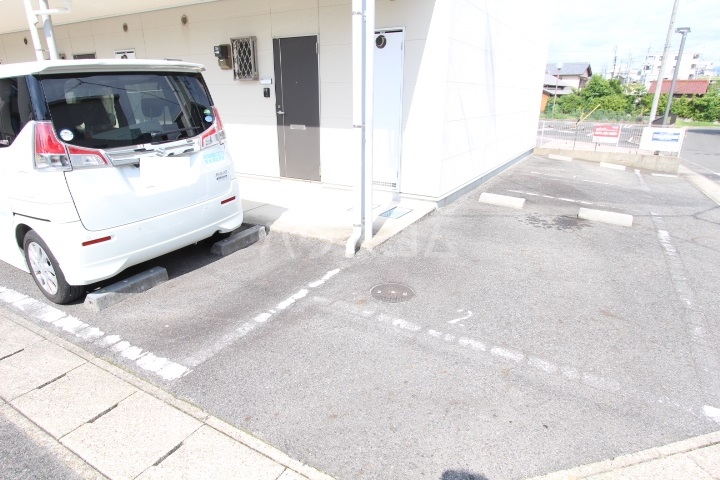 26/29 駐車場