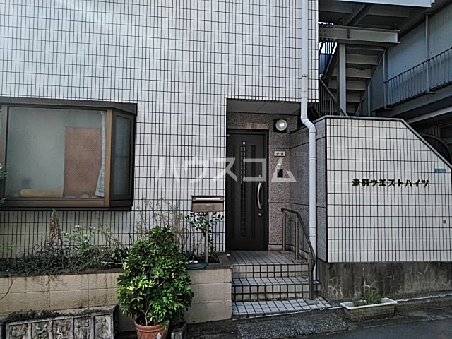 22/30 エントランス