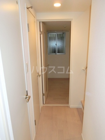 17/30 玄関