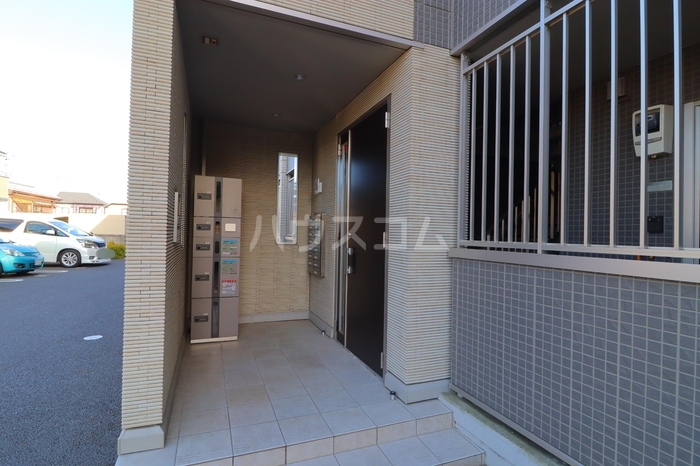 18/29 エントランス