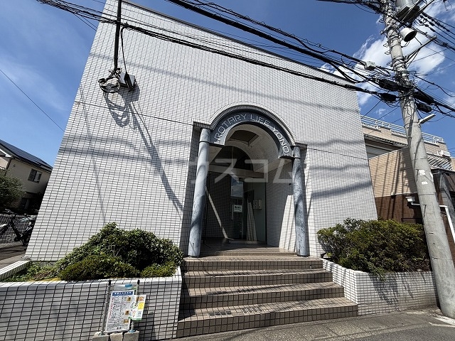 29/30 エントランス