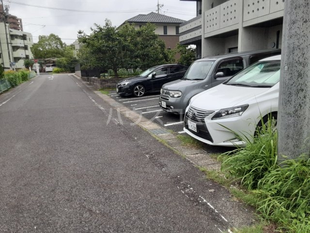 2/8 駐車場