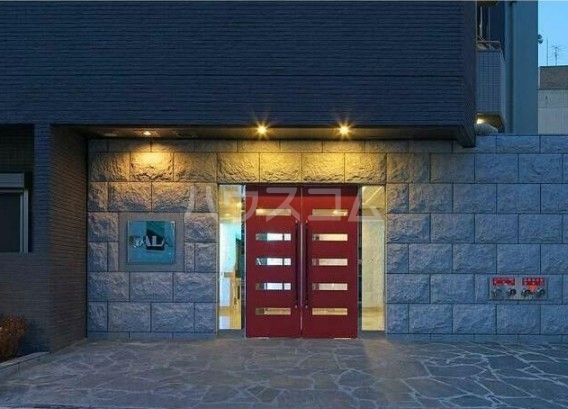 19/23 エントランス