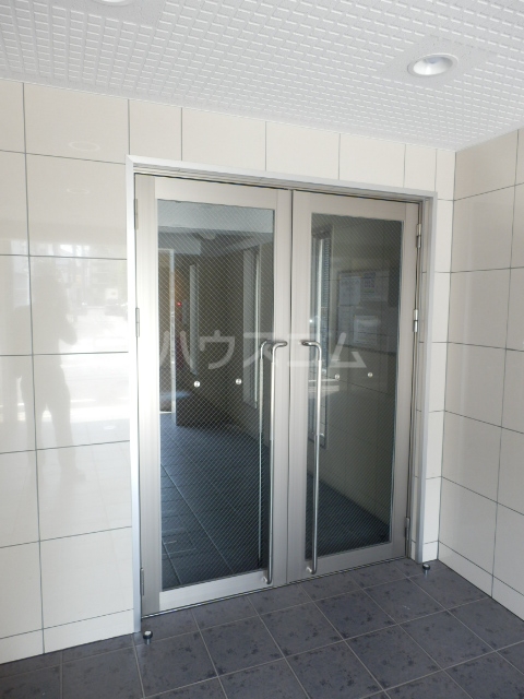 29/30 エントランス