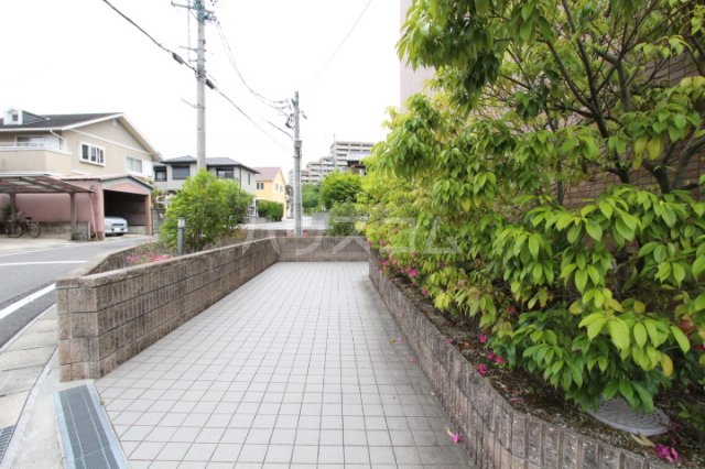 22/30 駐車場