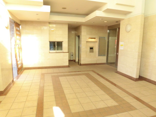 29/30 エントランス