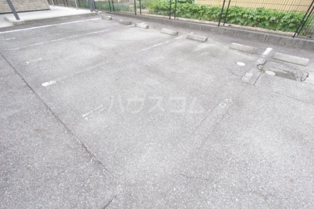 22/30 駐車場