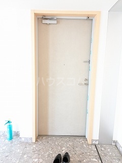 14/30 玄関