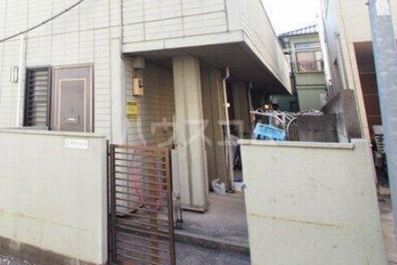 14/17 エントランス