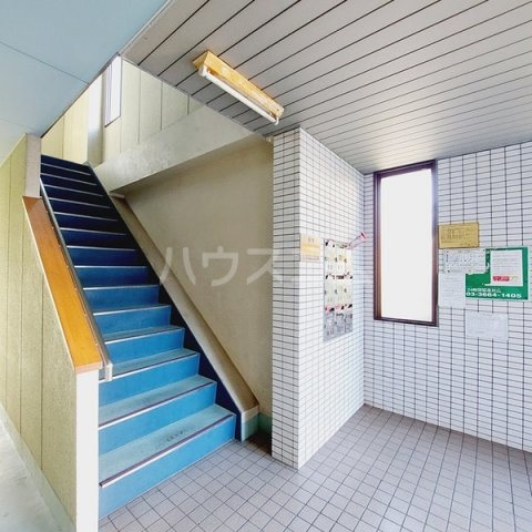 15/24 エントランス