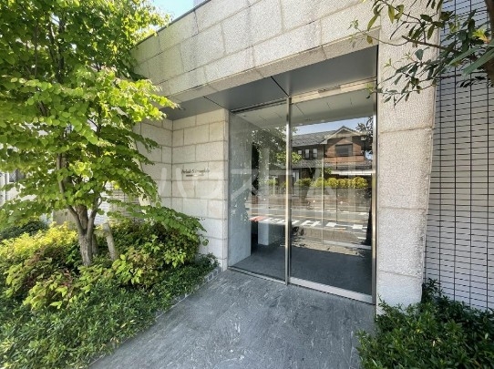 14/17 エントランス