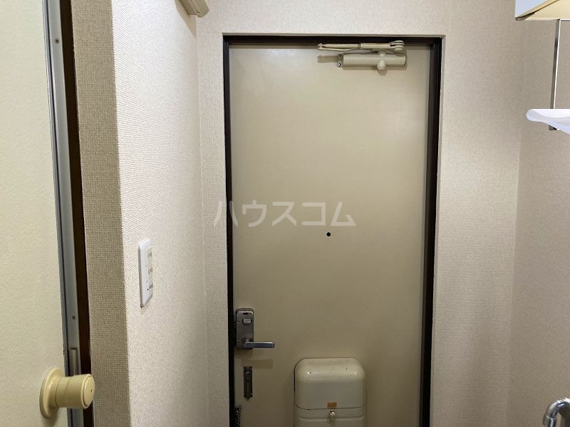 7/11 玄関