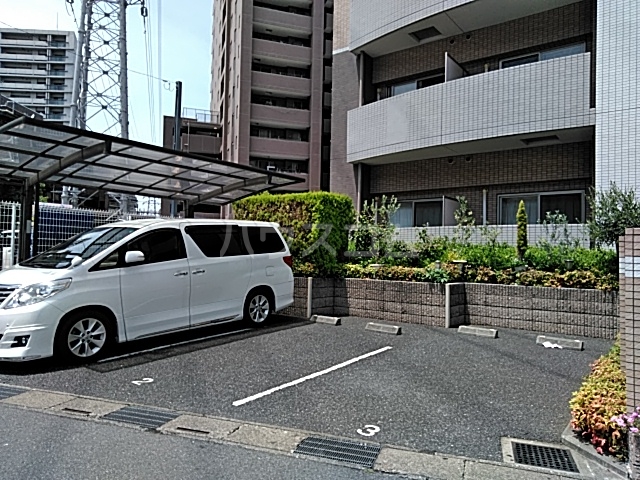22/26 駐車場