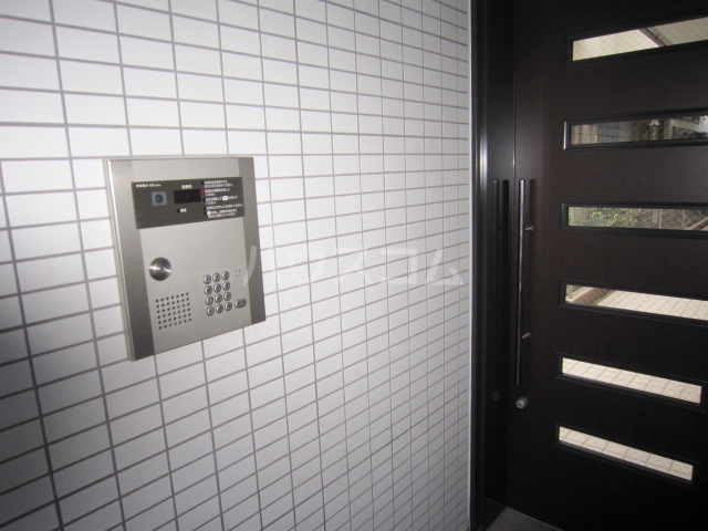 17/22 エントランス