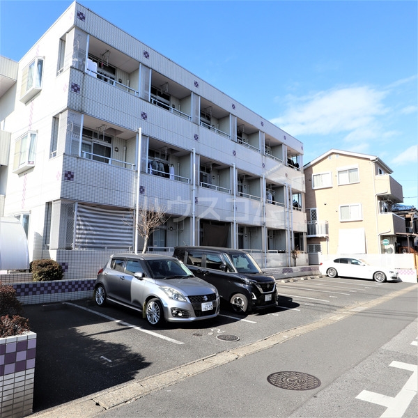 17/17 駐車場